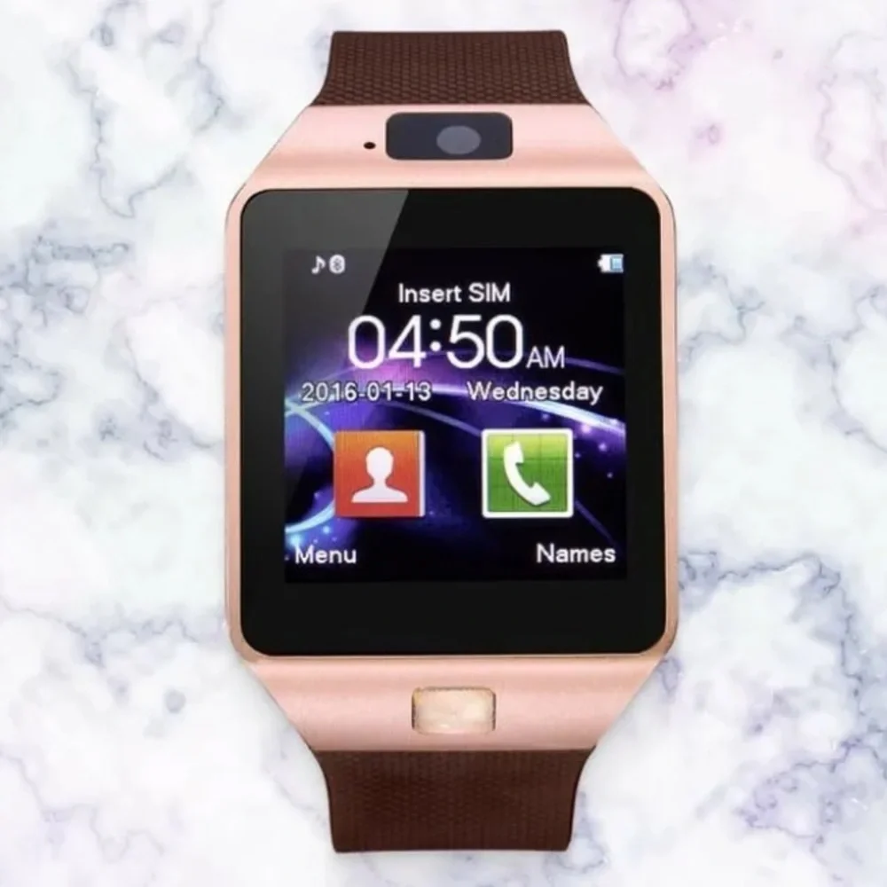 NWT TOUCHSCREEN SMARTWATCH W/SIM CARD CAPABILITY & BLUETOOTH